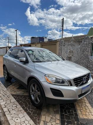 VOLVO XC60 2.0 T5 DYNAMIC FWD TURBO GASOLINA 4P AUTOMÁTICO
